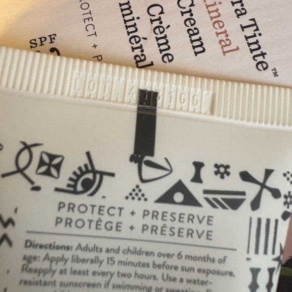 Drunk Elephant Umbra Mineral Cream SPF 30 Tinted Face Sunscreen - Picture 16 of 16